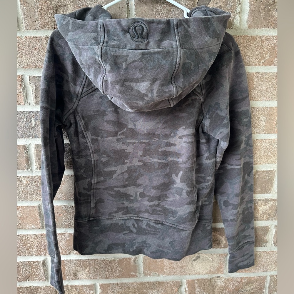 Lululemon Scuba Camo Zip-Up Hoodie - Picture 2 of 2